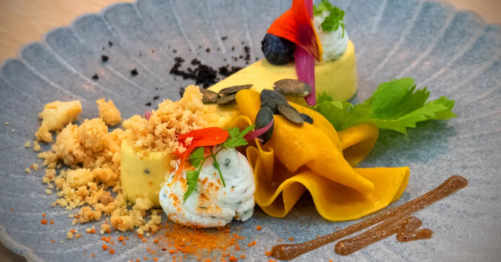 découvrez la gastronomie normande, ses saveurs authentiques et ses spécialités traditionnelles riches en histoire et en goût.