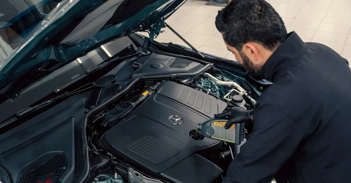 découvrez nos conseils et astuces pour l'entretien et la maintenance de votre véhicule afin d'assurer sa performance et sa longévité.