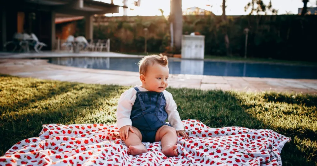 découvrez tout ce dont votre bébé a besoin : conseils, produits essentiels et astuces pour un éveil heureux et en toute sécurité.